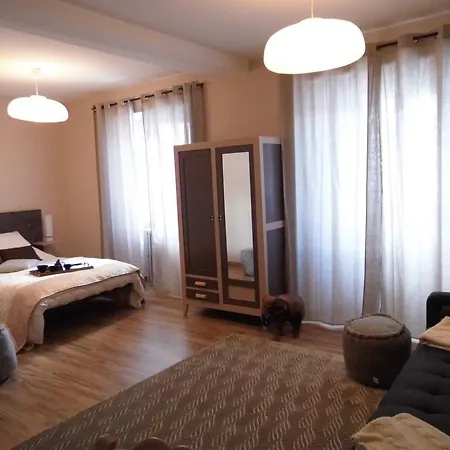 L'atelier S Bed and Breakfast 3*